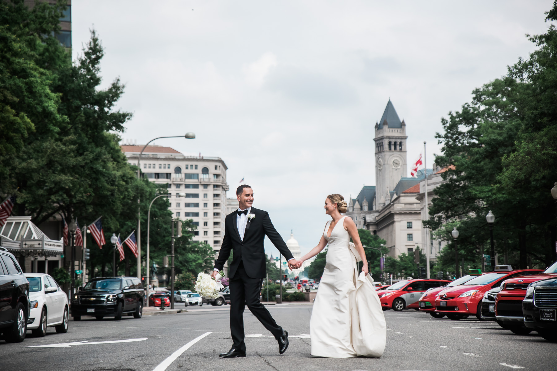 L+L Fall Wedding at the Willard Hotel in Washington DC